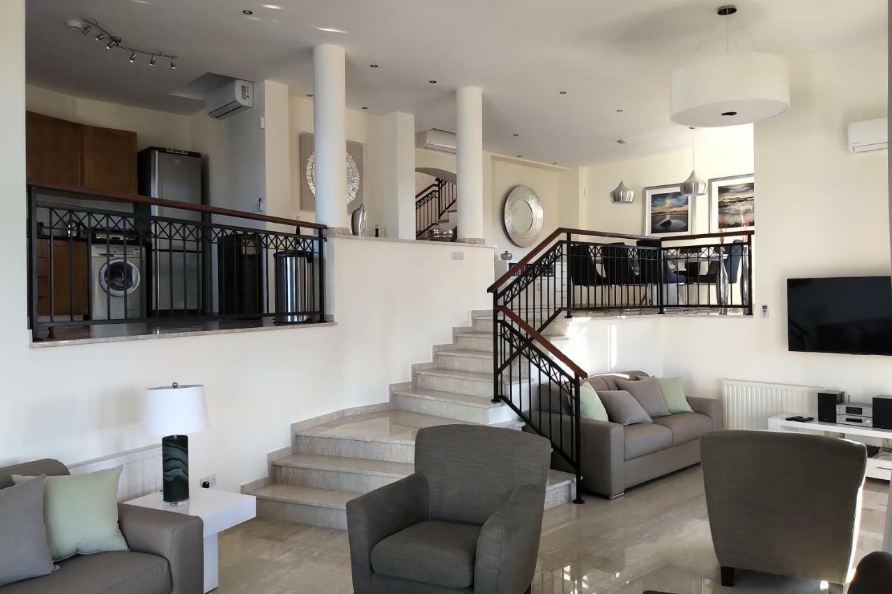Villa Hermiona Kouklia Exteriör bild